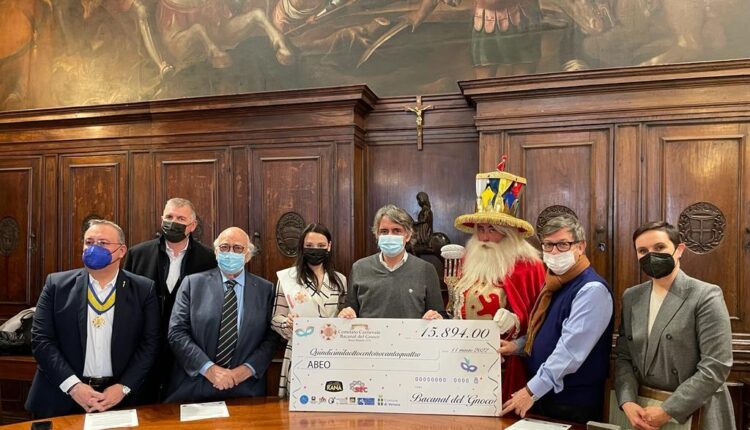 Verona, il Carnevale dona ad Abeo 16 mila €: aiuti indispensabili per i bambini ucraini bisognosi di cure