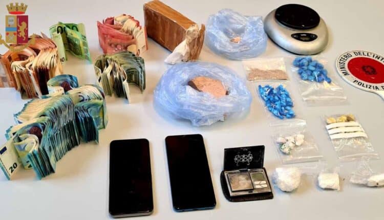 Milano, la Polizia arresta 3 persone per droga e furto