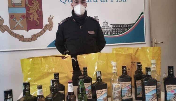 Pisa, servizi straordinari di controllo del territorio finalizzati al contrasto dello spaccio di sostanze stupefacenti, della vendita abusiva di bevande alcoliche