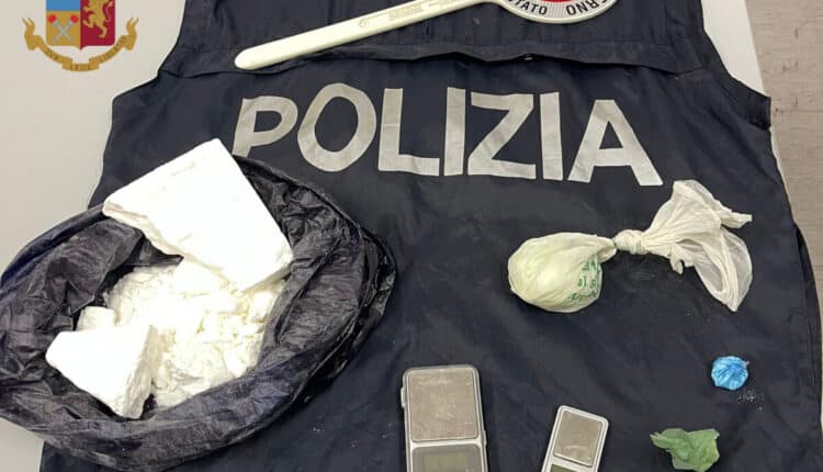Genova, 700gr di cocaina pura in casa: nei guai tre pusher
