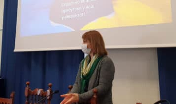 Arezzo, prima lezione per la docente ucraina, scappata dalla guerra