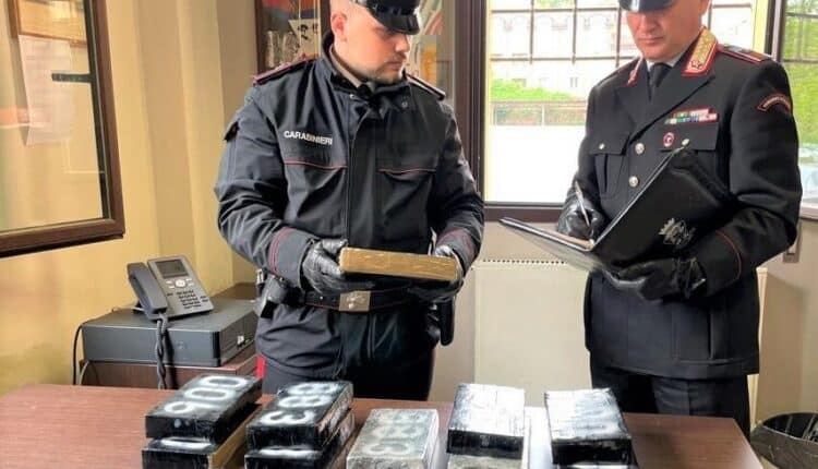 Bologna, maxi sequestro di cocaina eseguito dai Carabinieri.