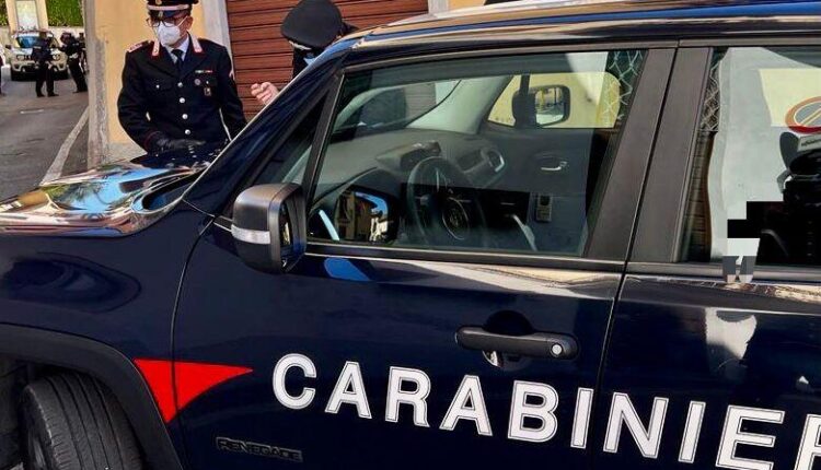 Besana in Brianza, sfrattato, minaccia di darsi fuoco