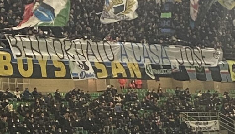 Milano, serie A, l'Inter vince 3-1 contro Josè Mourinho.