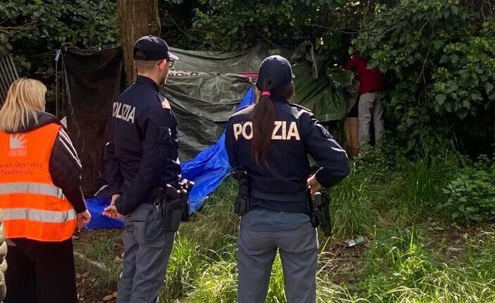 Roma, sgomberi in zona Aventino: la Polizia nelle aree verdi