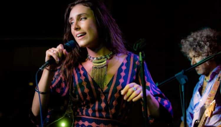 Modena, alla Tenda 3 eventi di musica, immagini e parole