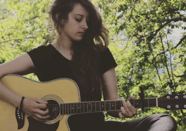 Milano, Marinella e l'Orchestrina del Suonatore Jones cantano Fabrizio De Andrè