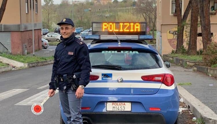 Roma, 2 denunce per detenzione di sostanze stupefacenti.