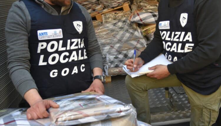 Milano, sequestrata merce contraffatta in vendita online