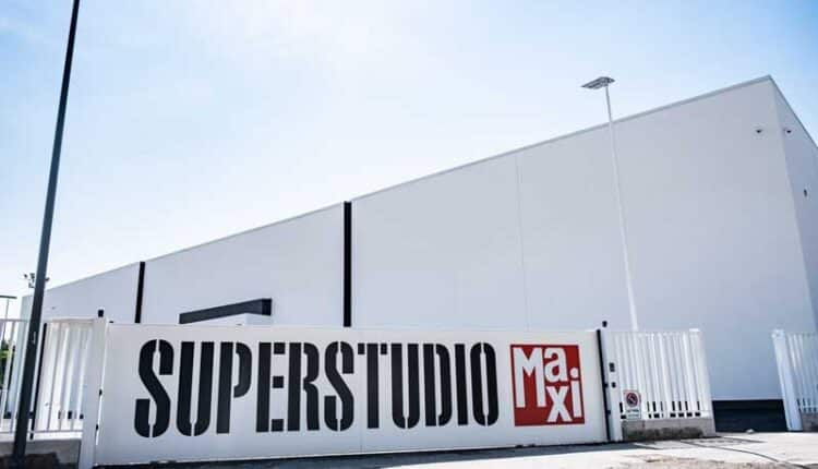 Milano, superdesign show al "Superstudio Più" guarda lontano