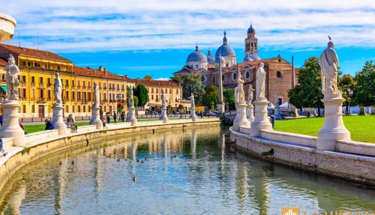 Padova, mostra fotografica per i "50 anni di taxi a Padova"