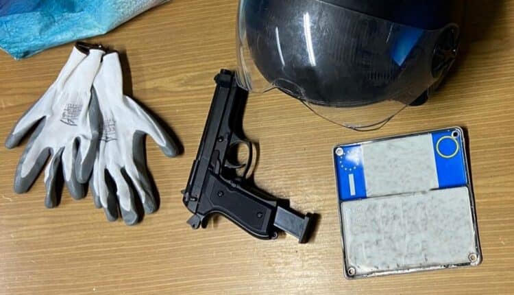 Napoli, rapina al centro scommesse nel Rione Sanità: bottino da 14mila euro