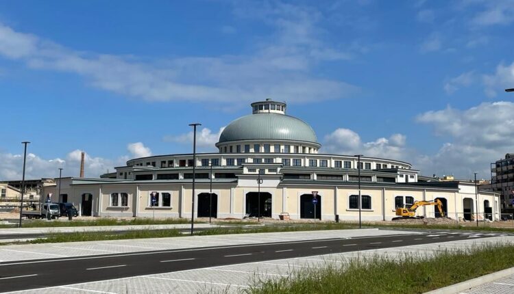 Verona, finiti i lavori all'ex ghiacciaia: arriva Eataly