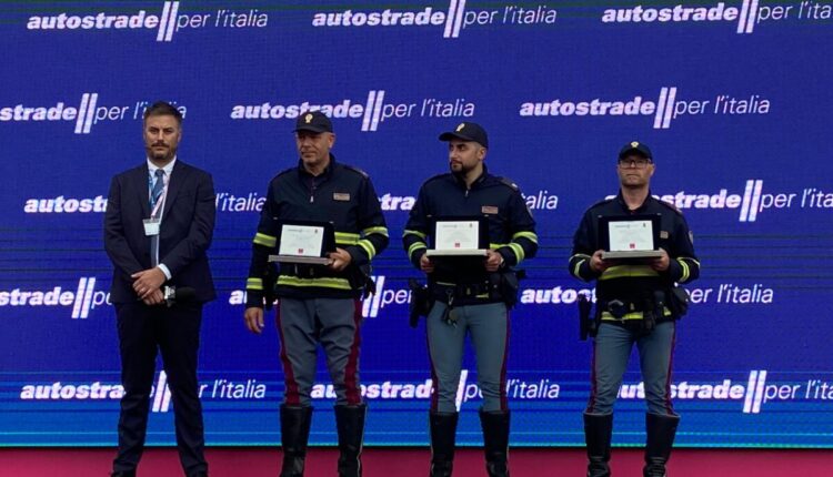 Santarcangelo di Romagna, Giro d'Italia, premiati gli eroi della sicurezza