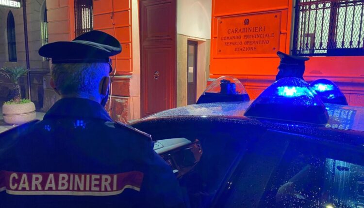 Trapani, perseguita l'ex ragazza, ai domiciliari con braccialetto anti stalking
