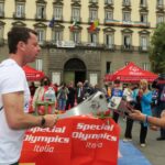Napoli, la fiaccola di Special Olympics, in tour occasione dei Giochi Nazionali Estivi