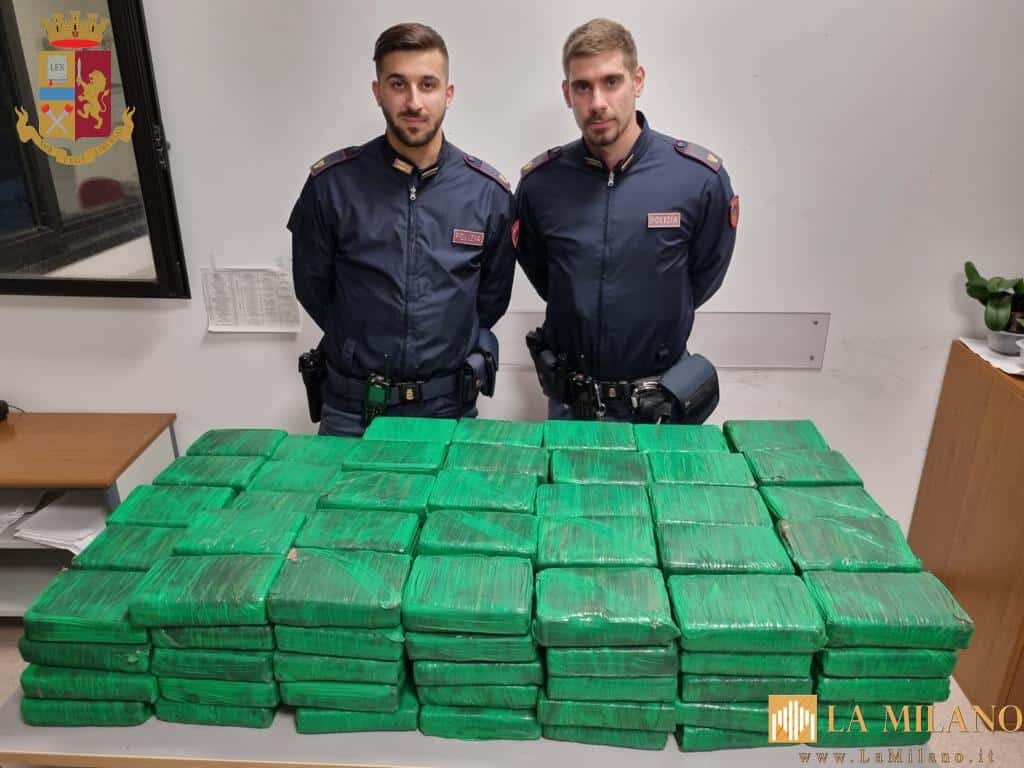 Roma, nascondevano in auto oltre 160 kg. di cocaina