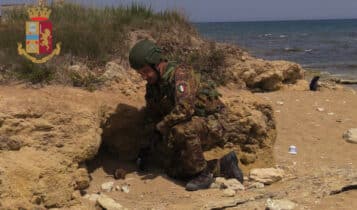 Torre Chianca, rinvenuto ordigno da un bagnante
