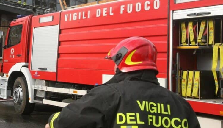 Bologna, Incendio Palazzo Re Enzo: accertamenti ancora in corso