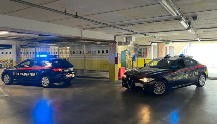 Lucca, individuato l'autore dei furti al parcheggio "Magazzini"