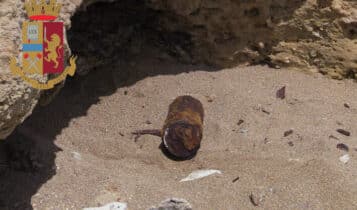 Torre Chianca, rinvenuto ordigno da un bagnante