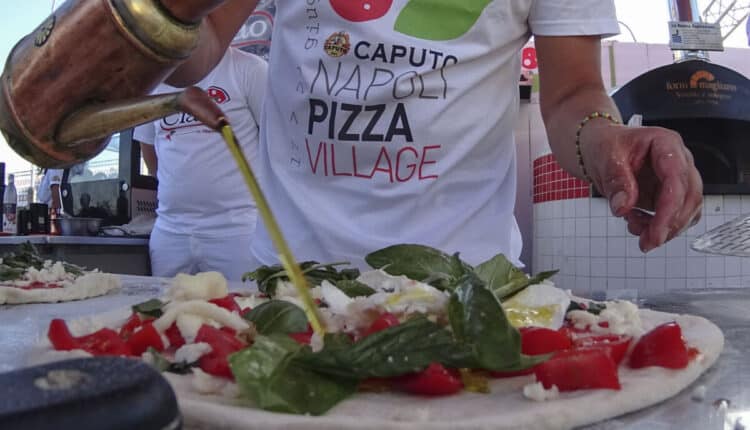 Napoli, al Parlamento la presentazione del Pizza Village 2022.
