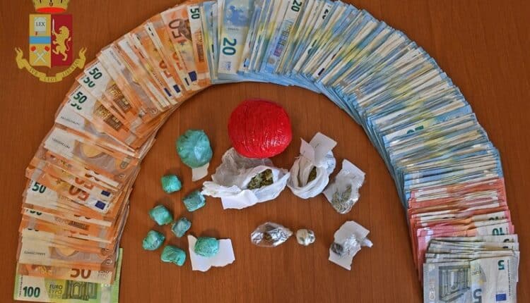 Gallipoli, nascondeva droga addosso e a casa, arrestato