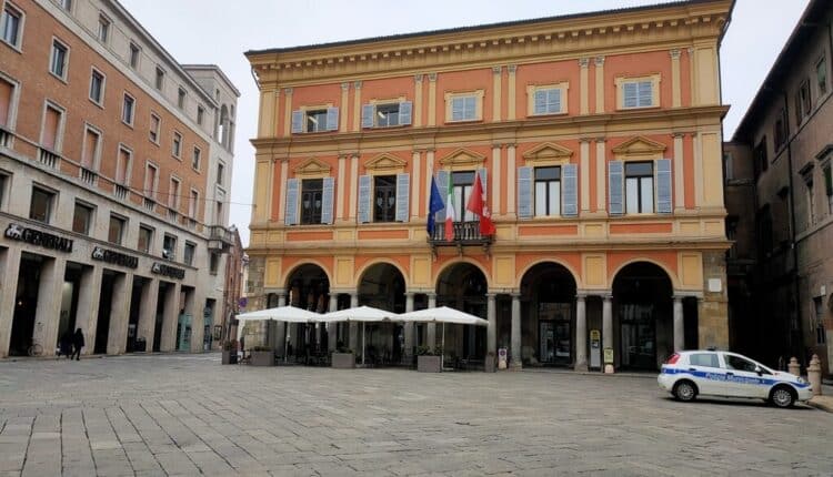 Piacenza, visita guidata per la terza età – Laboratorio “Tessere di storia”