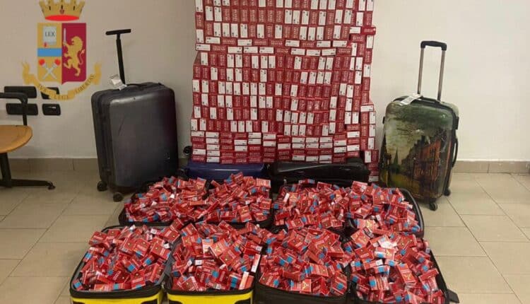 Milano, in albergo con 12 trolley di sigarette illecite