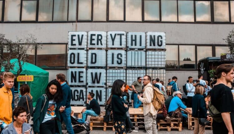 Milano, East Market: edizione arcobaleno per il mese Pride.