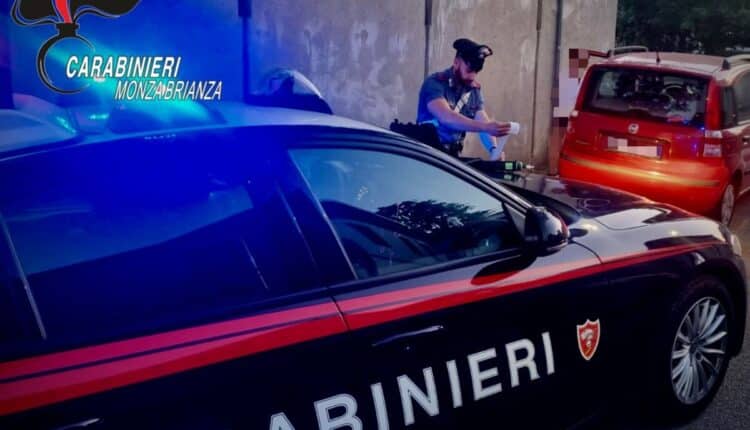 Seregno, al volante con tasso alcolemico 5 volte oltre il limite, urla ai Carabinieri "vi ammazzo"