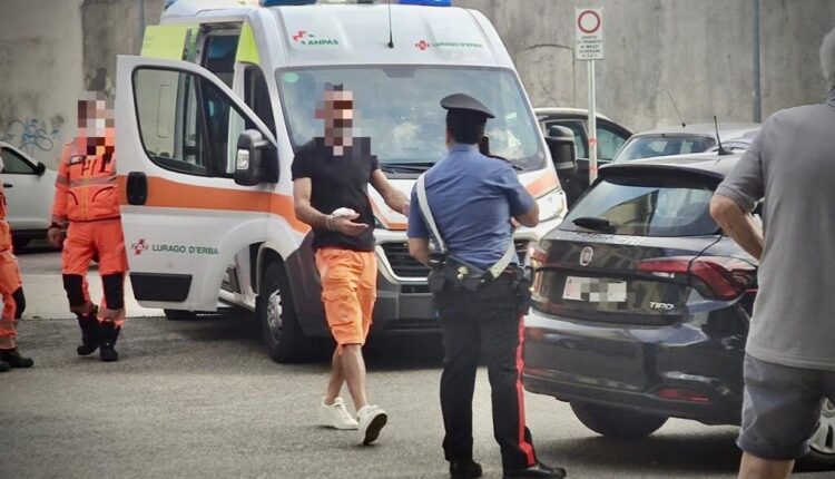 bambina di 6 mesi bloccata in auto sotto il Sole.