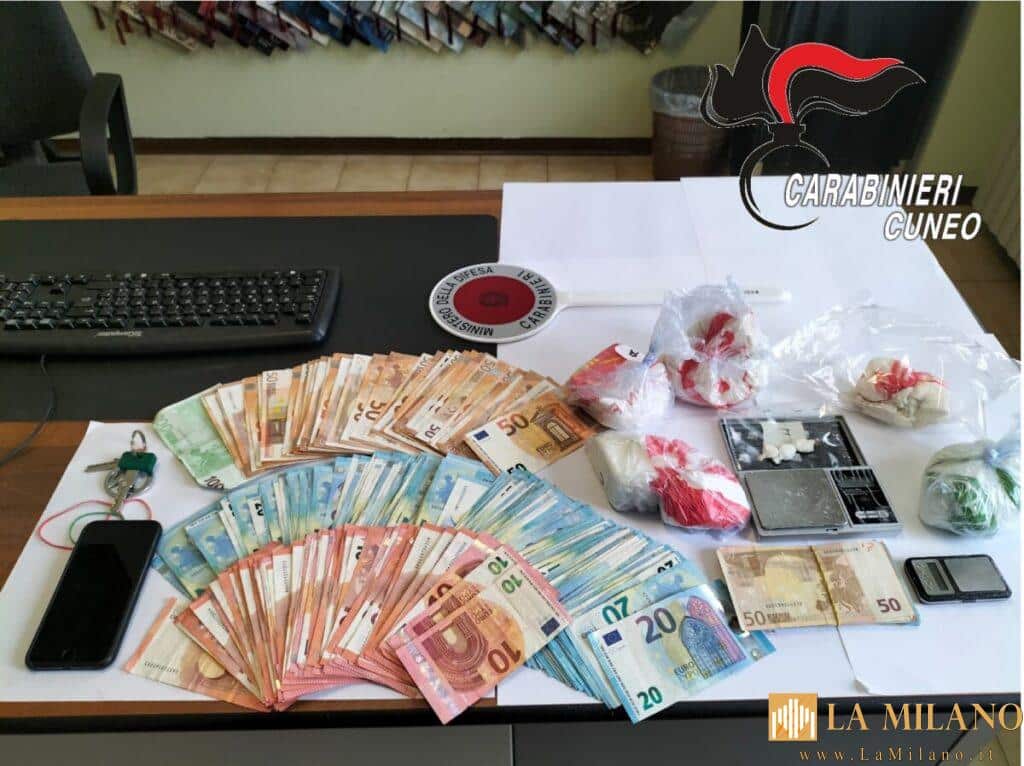 Alba, spacciava al parco, in casa 1kg di cocaina purissima dal valore di 180mila euro