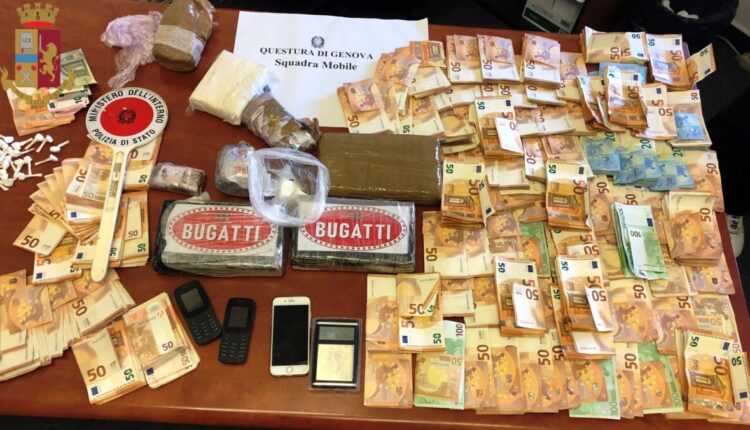 Carignano (Genova), in casa droga e soldi: arrestato dalla Polizia di Stato