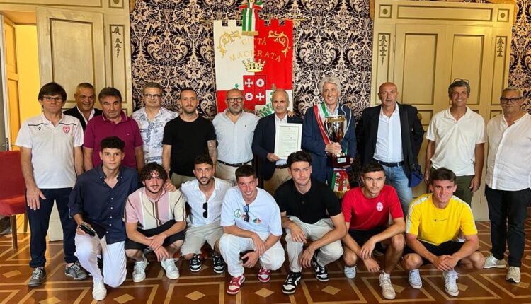 La S.S. Maceratese riceve il premio Macerata Più