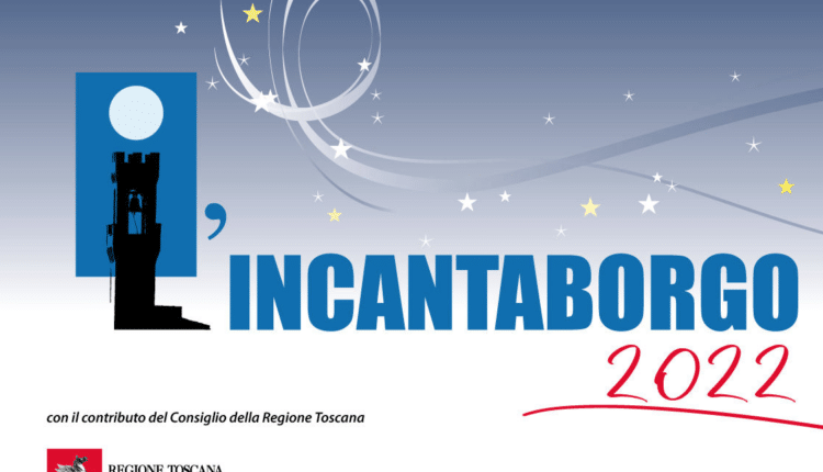 ricco di spettacoli itineranti musicali, teatrali e artistici in genere
