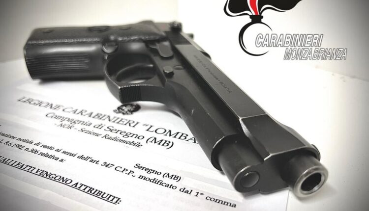 Seregno, lite per un parcheggio degenera: donna estrae una pistola e minaccia "lo ammazzo!"