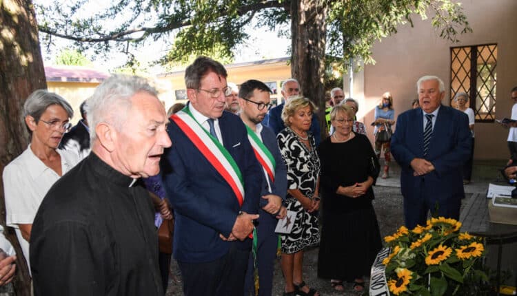 commemorazione pavarotti