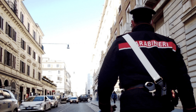 finto carabiniere