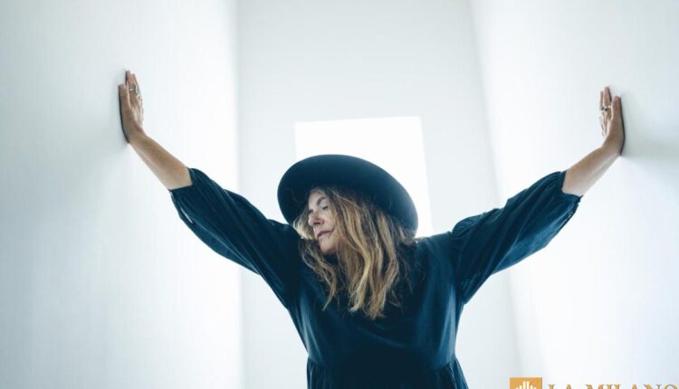 Esce il 7 ottobre “La paura va via da sé se i pensieri brillano”, il nuovo album di Nada