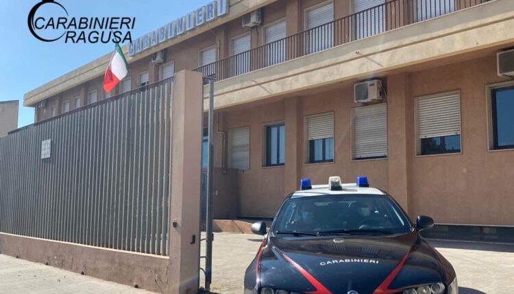 Ragusa, accoltellato un giovane tunisino in Via Cavour in pieno centro: Carabinieri individuano e denunciano l’aggressore
