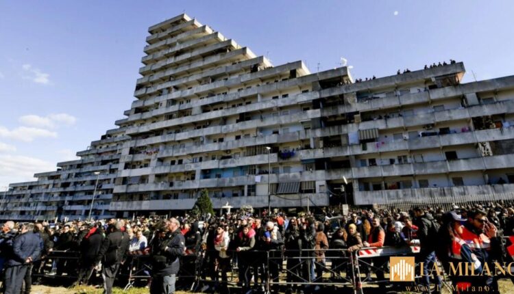 Scampia (NA), aggredisce un insegnante e viene denunciata