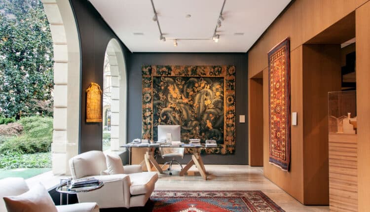 Milano, Galleria Moshe Tabibnia presenta da mercoledì 26 ottobre la mostra "Sacro concreto"