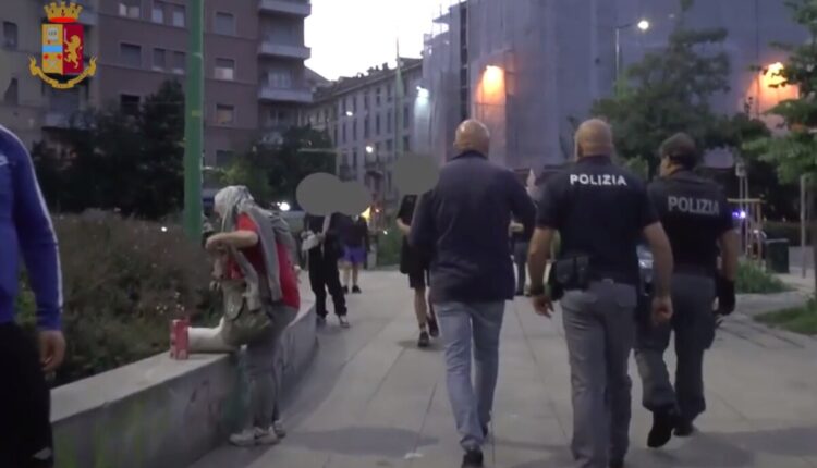 Milano, arrestato un marocchino di 26 anni per spaccio