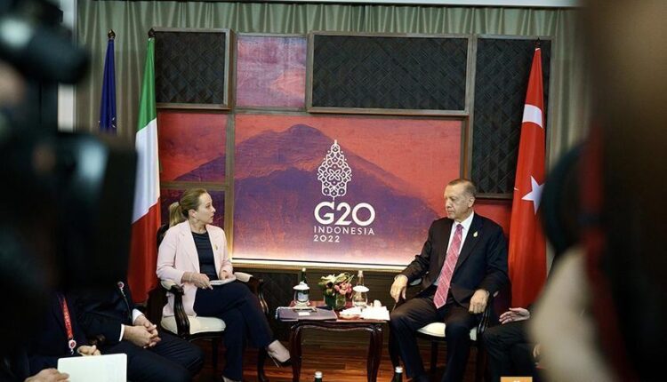 G20, Giorgia Meloni incontra il presidente della Turchia Erdogan e il presidente degli Stati Uniti Biden