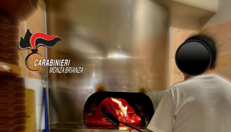 Giussano, getta la droga nel forno della pizza, i carabinieri la scovano