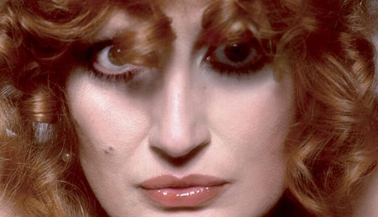 The Beatles Songbook, esce l'album che celebra Mina e la band inglese