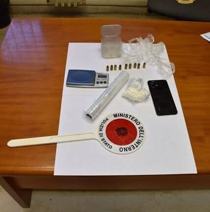Teramo, la Squadra Mobile arresta uno spacciatore che occultava la droga negli slip