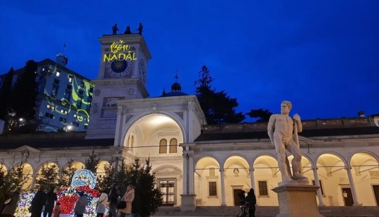 Udine, la città accende il Natale