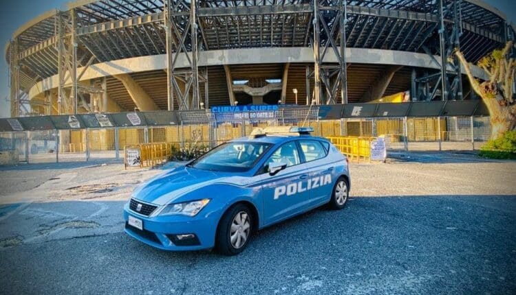 Napoli, emessi 17 DASPO e denunciate 35 persone per disordini allo stadio